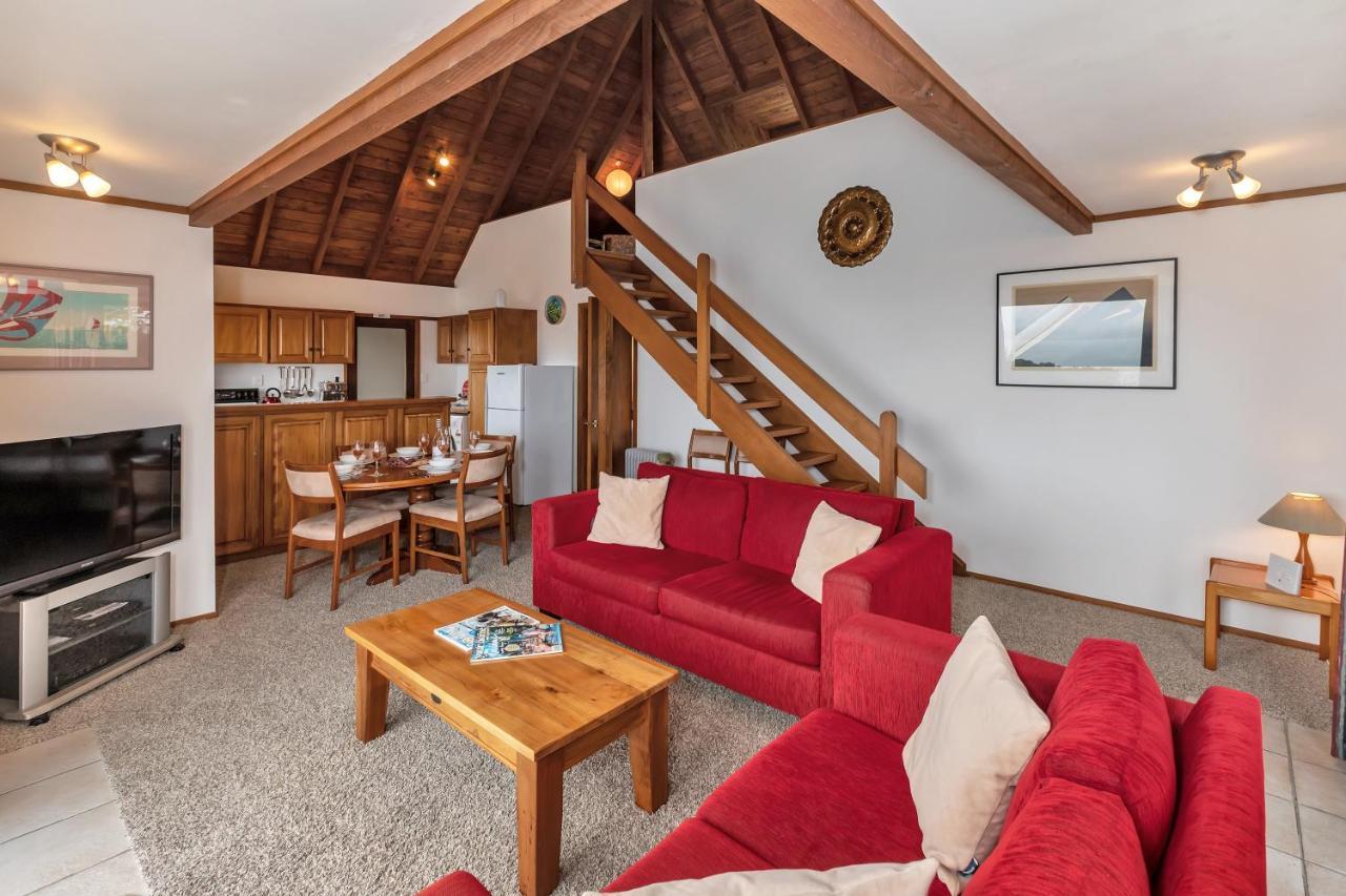Te Maiki Retreat - Russell Holiday Home 외부 사진