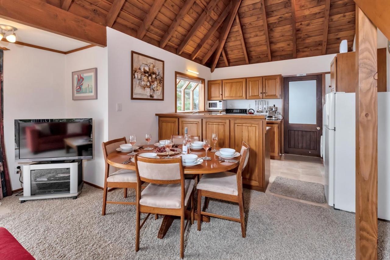 Te Maiki Retreat - Russell Holiday Home 외부 사진